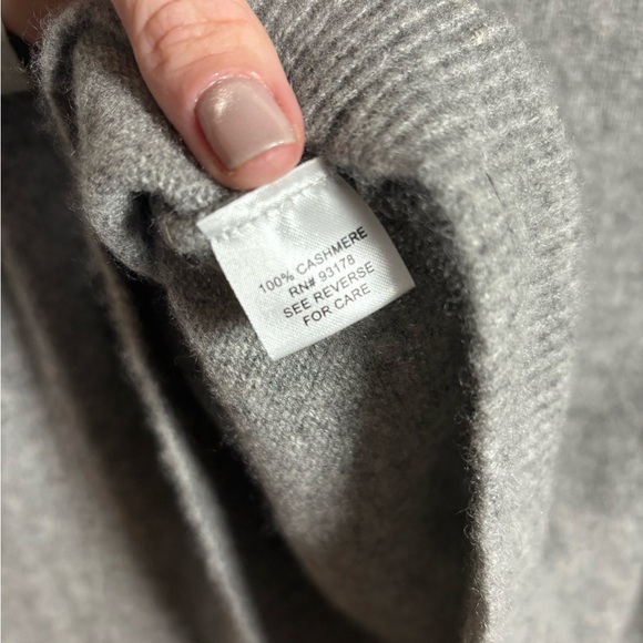 House of Harlow 1960 Grey Puff Sleeve Cashmere Crewneck Sweater‎ Cozy Timeless - Picture 8 of 8